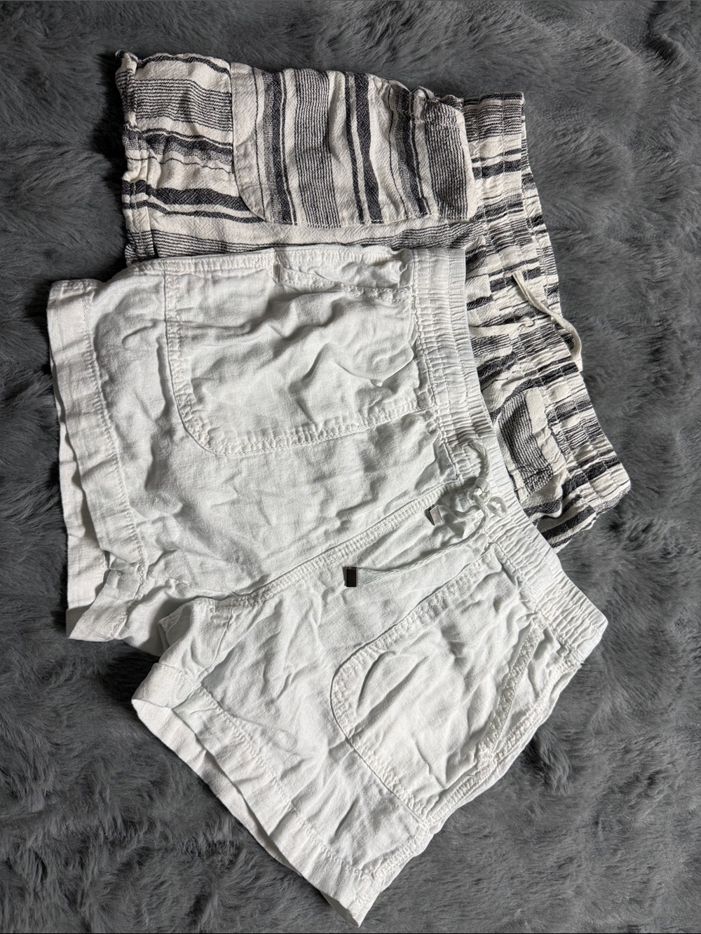 Time and Tru White & Black Striped Linen-Blend Elastic-Waist Shorts Duo